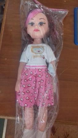 DOLL - TOYS